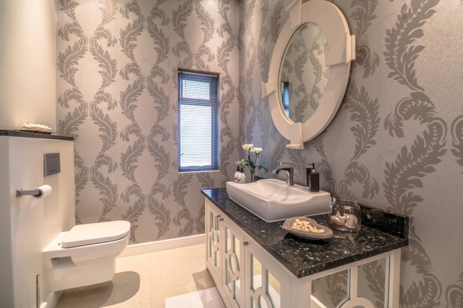 6 Bedroom Property for Sale in Keurbooms River Western Cape